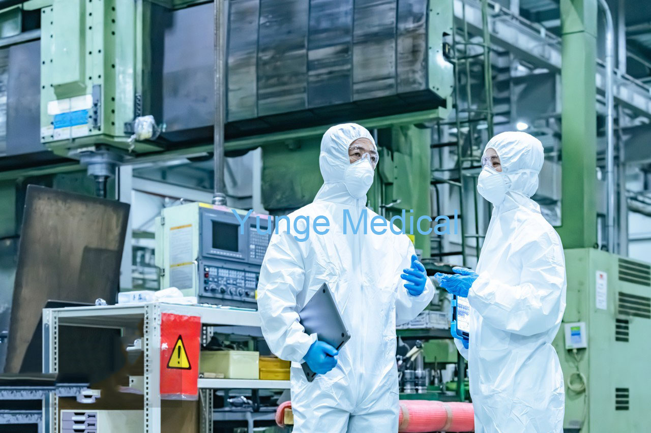 disposablesuitwith-logo2512047