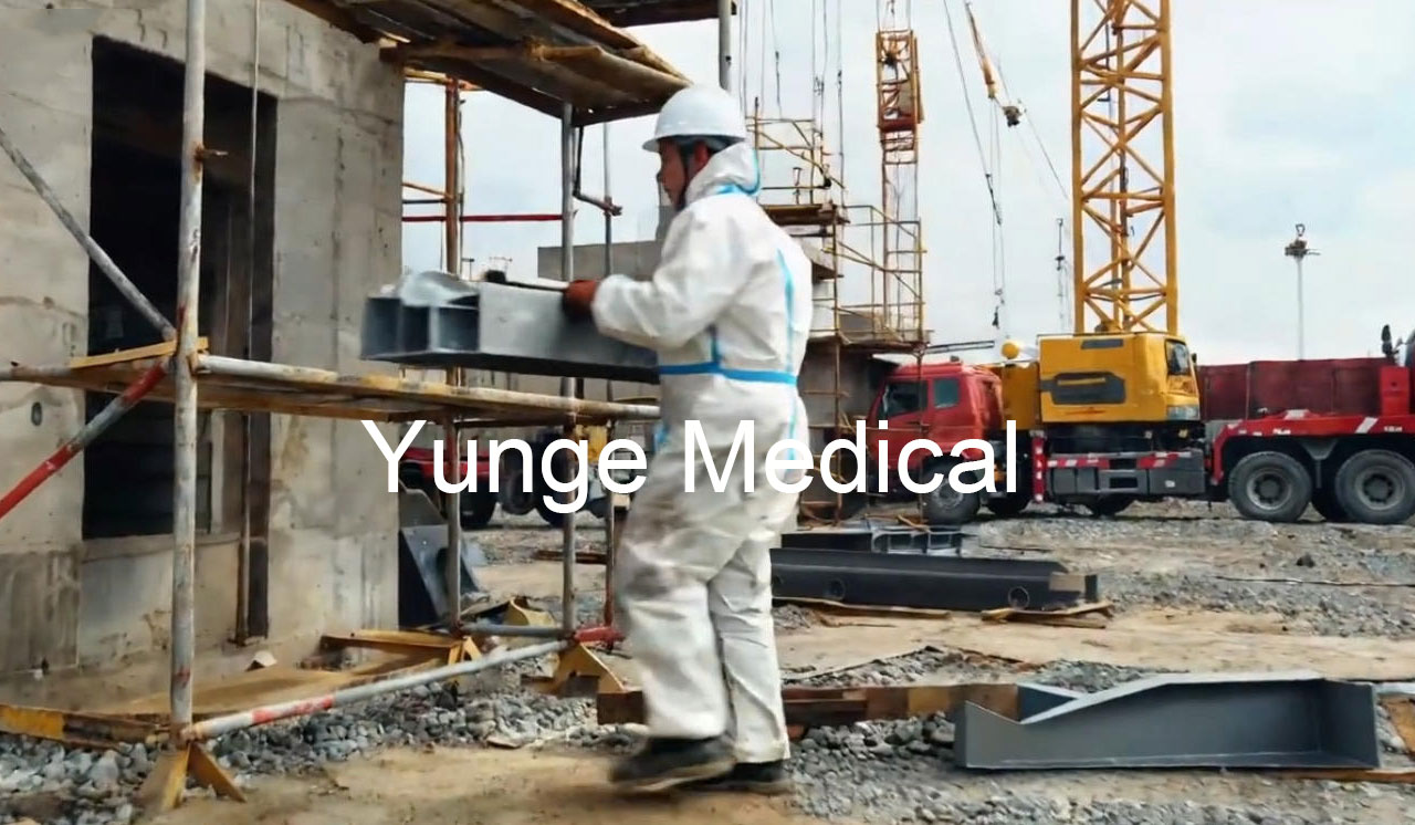 disposablesuitwithlogo2512041